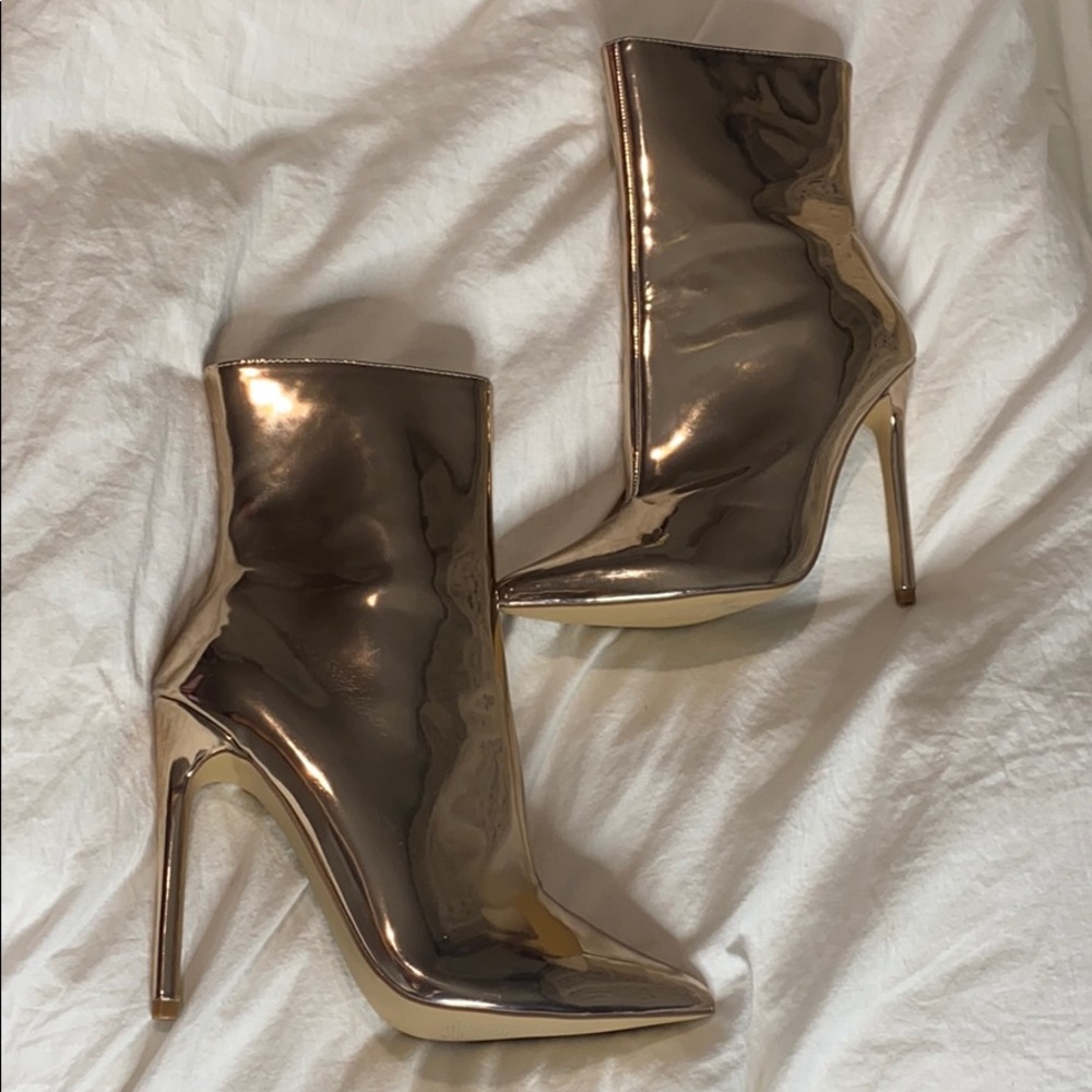 Steve Madden Rose Gold Metallic booties